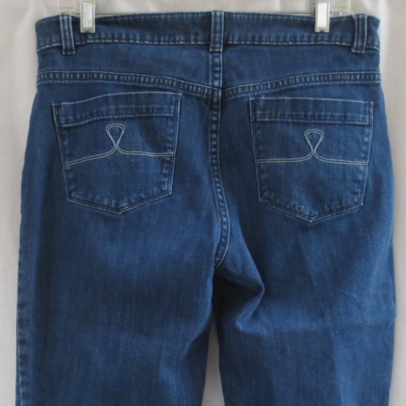 IZOD Capri Jeans Dark Wash Regular Rise Comfy 5 Pocket Stretch Cotton Size 10 - Picture 4 of 9